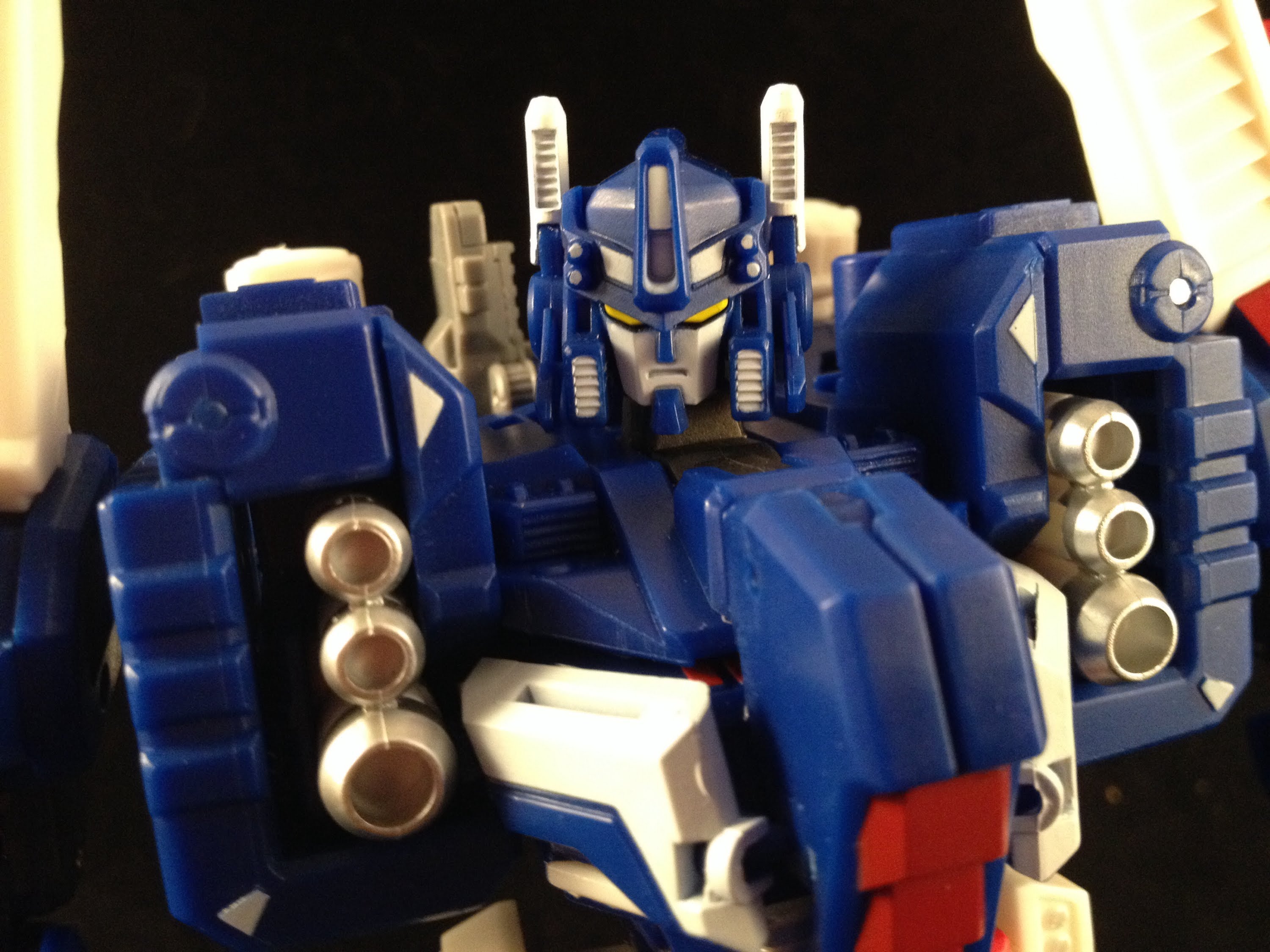 Transformazing Toys PB01 Mebsuta Pandora's Box 01 Ultra Magnus